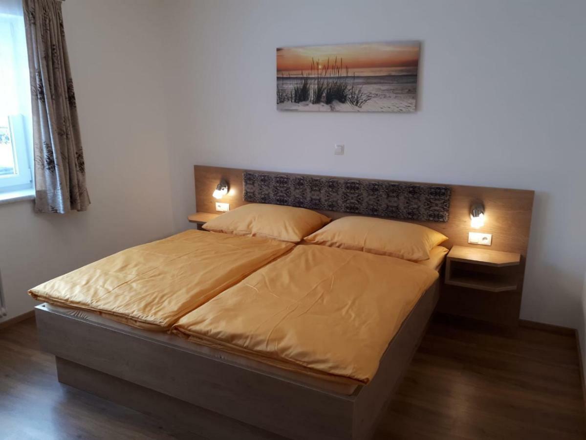 Ferienhaus Reinfrank Санкт Михаел им Лунгау Екстериор снимка